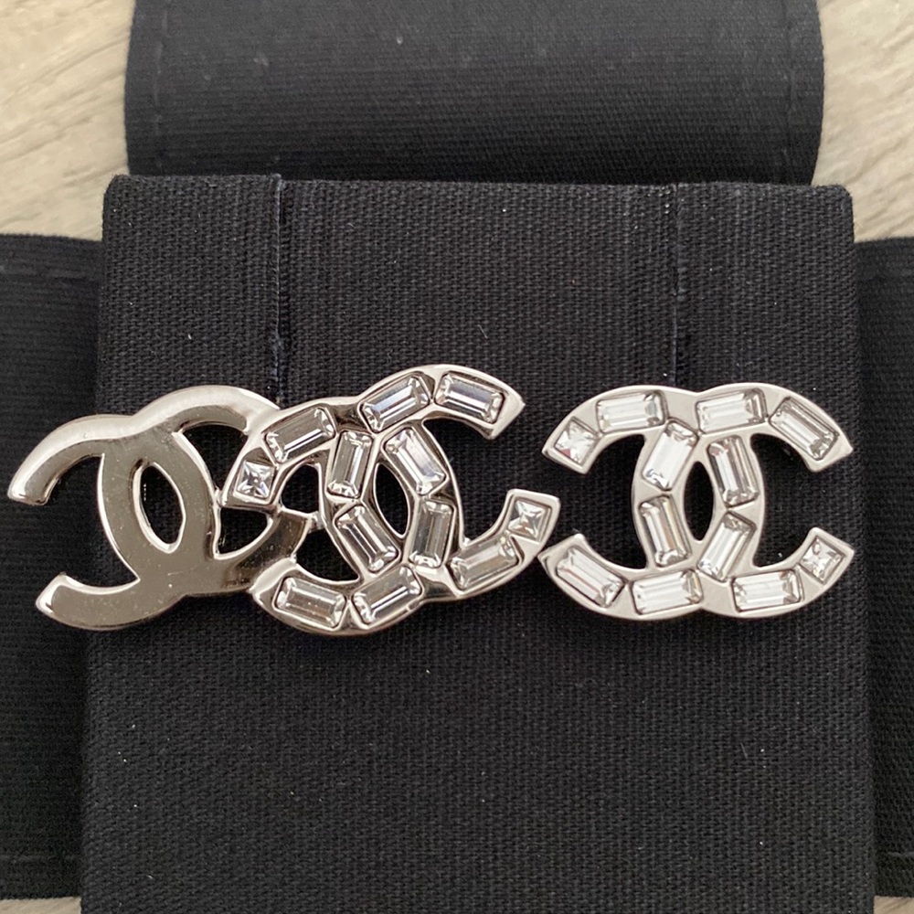 Chanel 22SS CC studs!